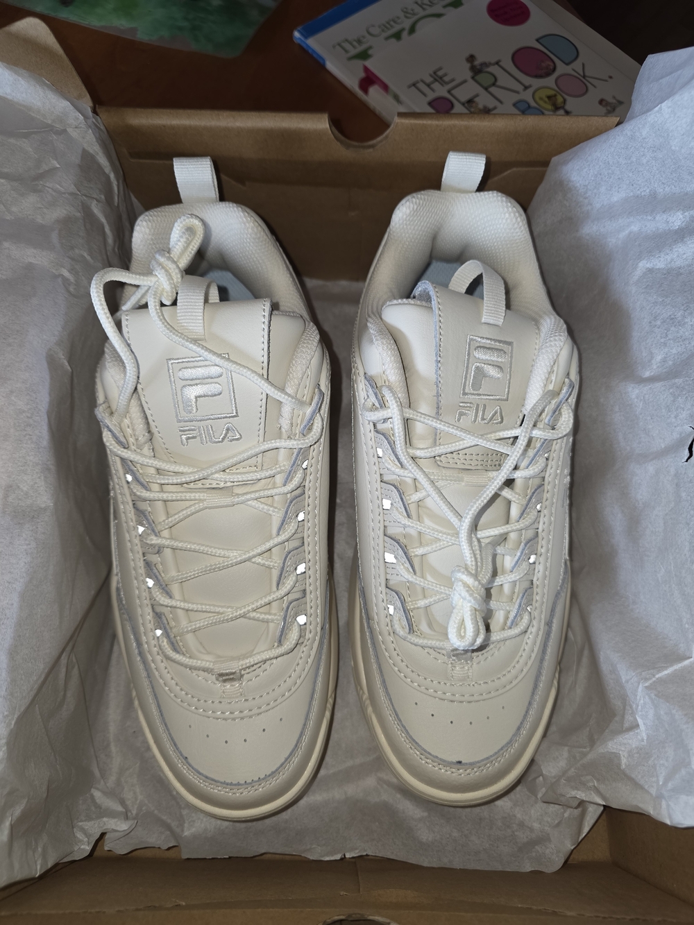 FILA Women’s Cream/White Low-Top Sneakers